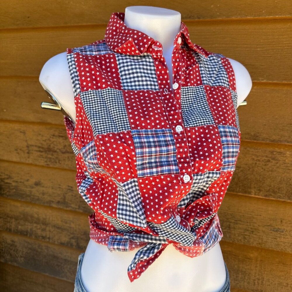 Vintage Cabin Creek Red White & Blue Patchwork Button Down Tank Top Women's Shir - Picture 2 of 8